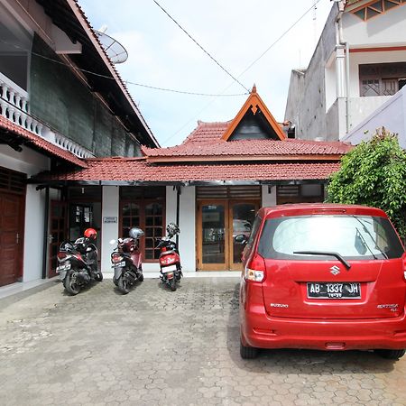 Reddoorz Plus Near Alun Alun Selatan Yogyakarta Extérieur photo