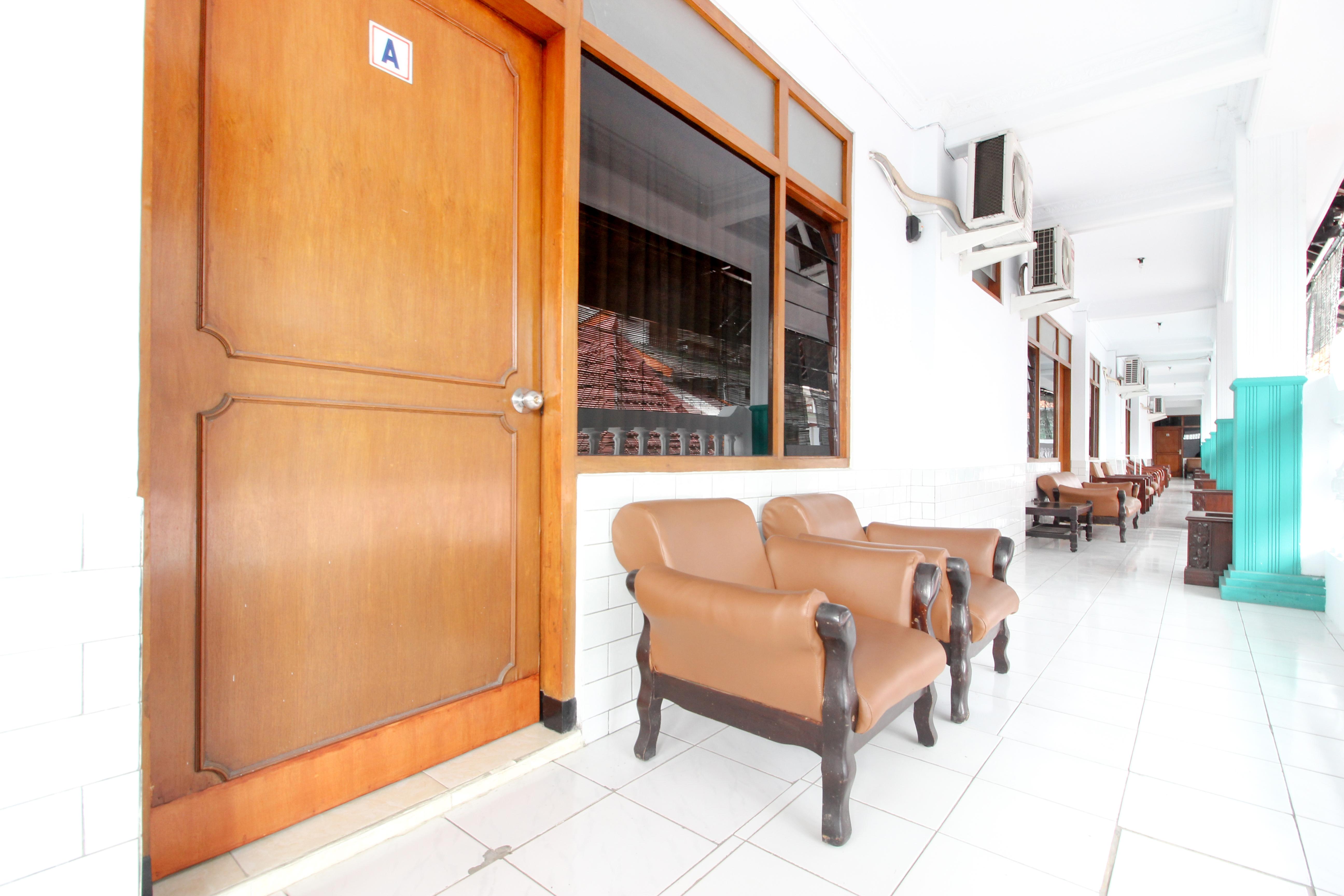 Reddoorz Plus Near Alun Alun Selatan Yogyakarta Extérieur photo