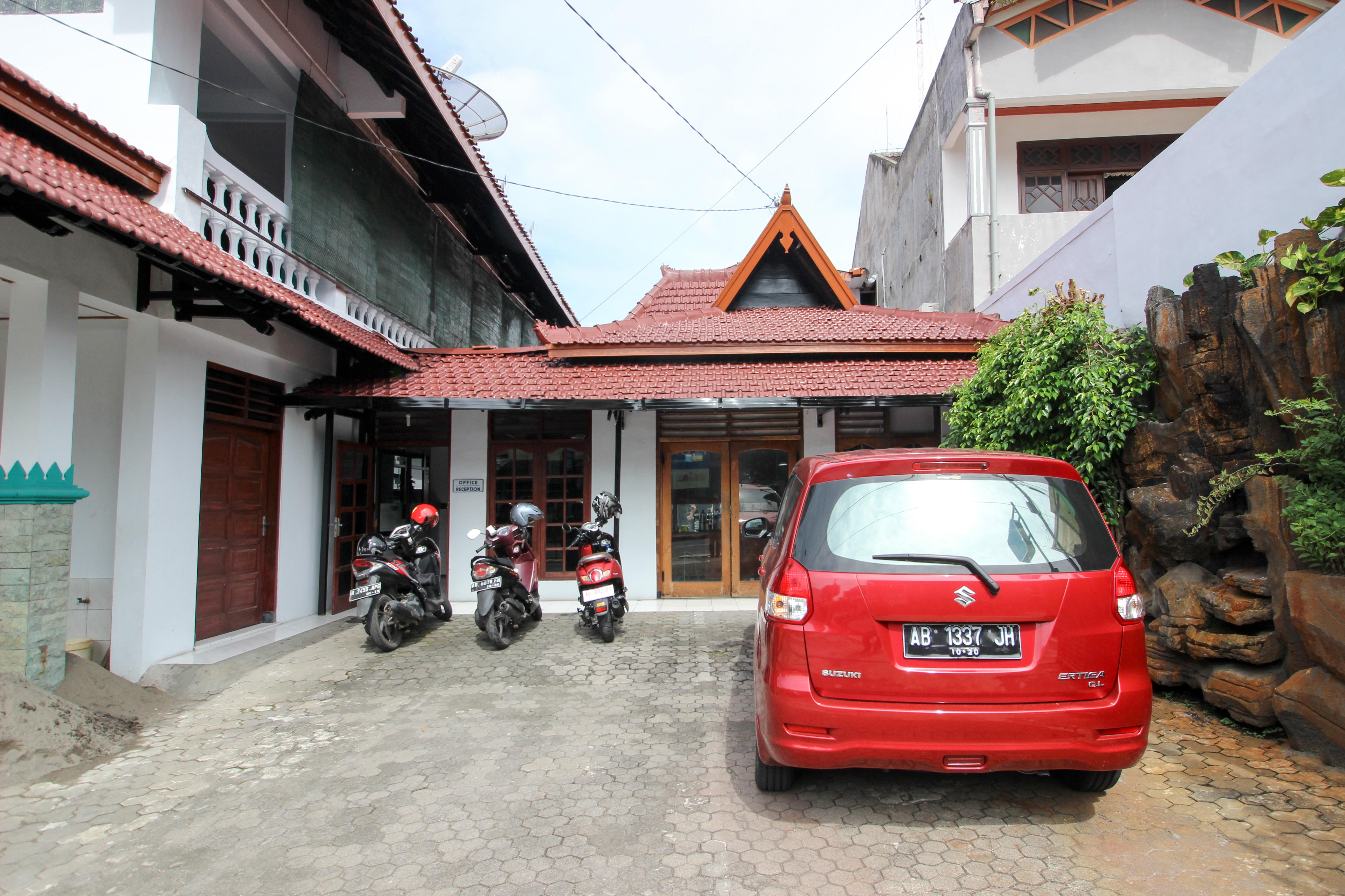Reddoorz Plus Near Alun Alun Selatan Yogyakarta Extérieur photo
